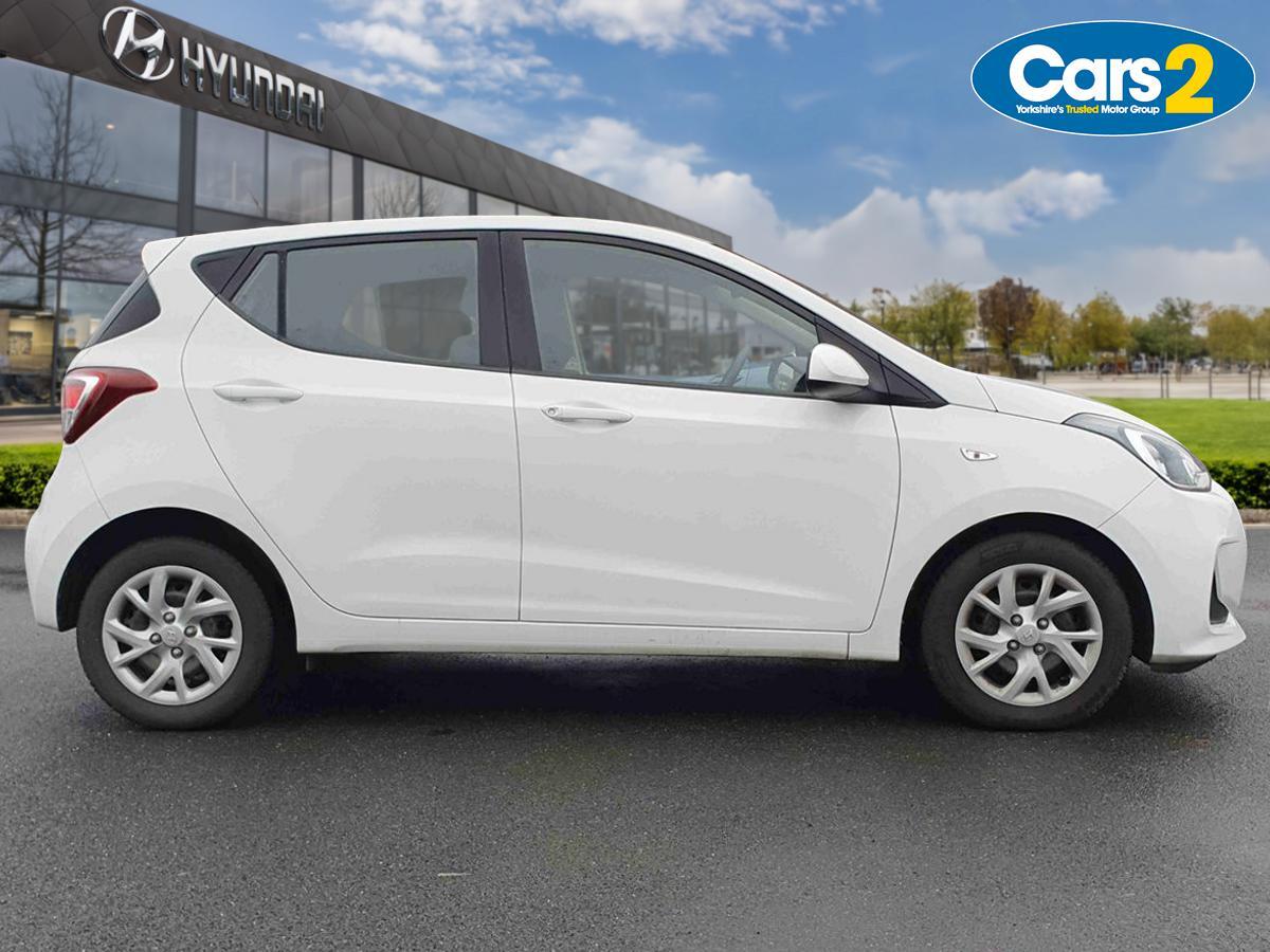 Used Hyundai i10 2017 for sale - 77442613: Photo 2