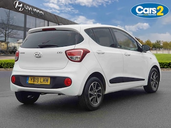 Used Hyundai i10 2019 for sale - 77449656: Photo