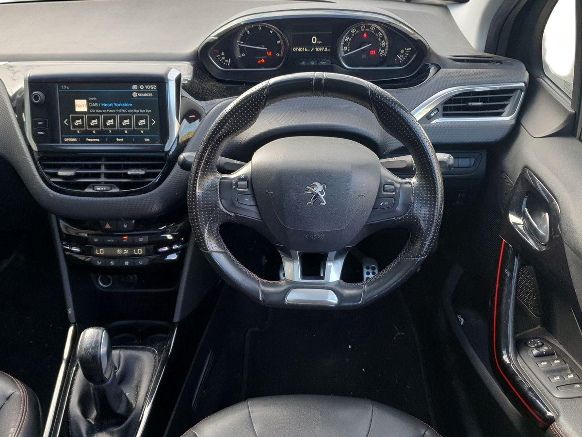 Used Peugeot 2008 2017 for sale - 76124721: Photo 12