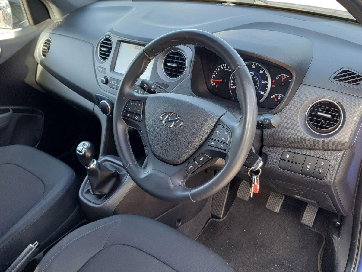 Used Hyundai i10 2018 for sale - 76647938: Photo 10