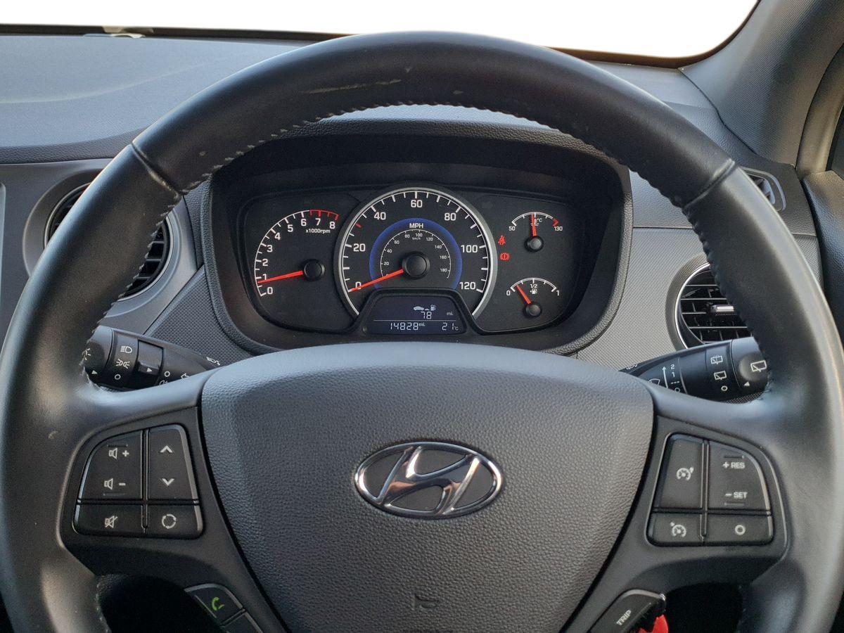 Used Hyundai i10 2018 for sale - 76647938: Photo 13