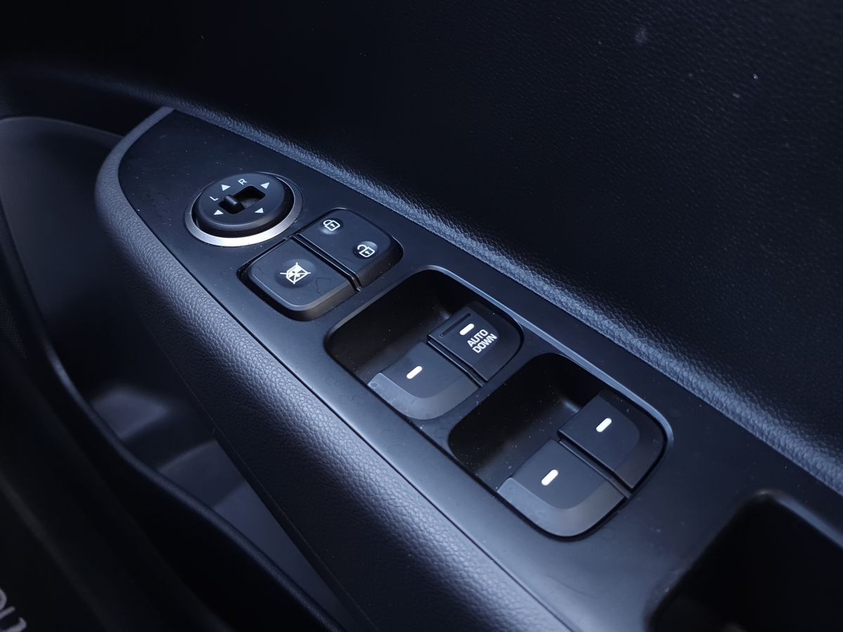 Used Hyundai i10 2018 for sale - 76647938: Photo 25