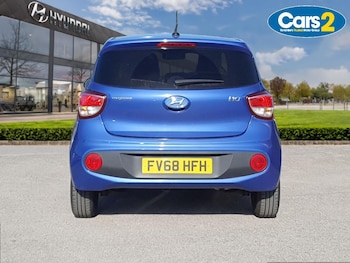 Used Hyundai i10 2018 for sale - 76647938: Photo
