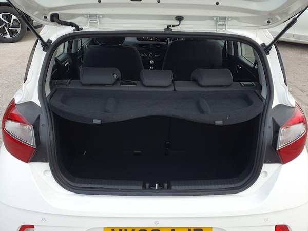 Used Hyundai i10 2023 for sale - 76229194: Photo 18