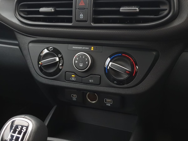 Used Hyundai i10 2023 for sale - 76229194: Photo 21