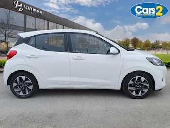 Used Hyundai i10 2023 for sale - 76229194: Photo 2
