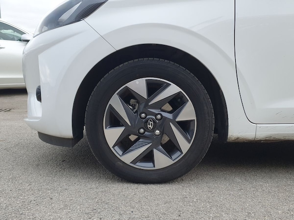Used Hyundai i10 2023 for sale - 76229194: Photo 9