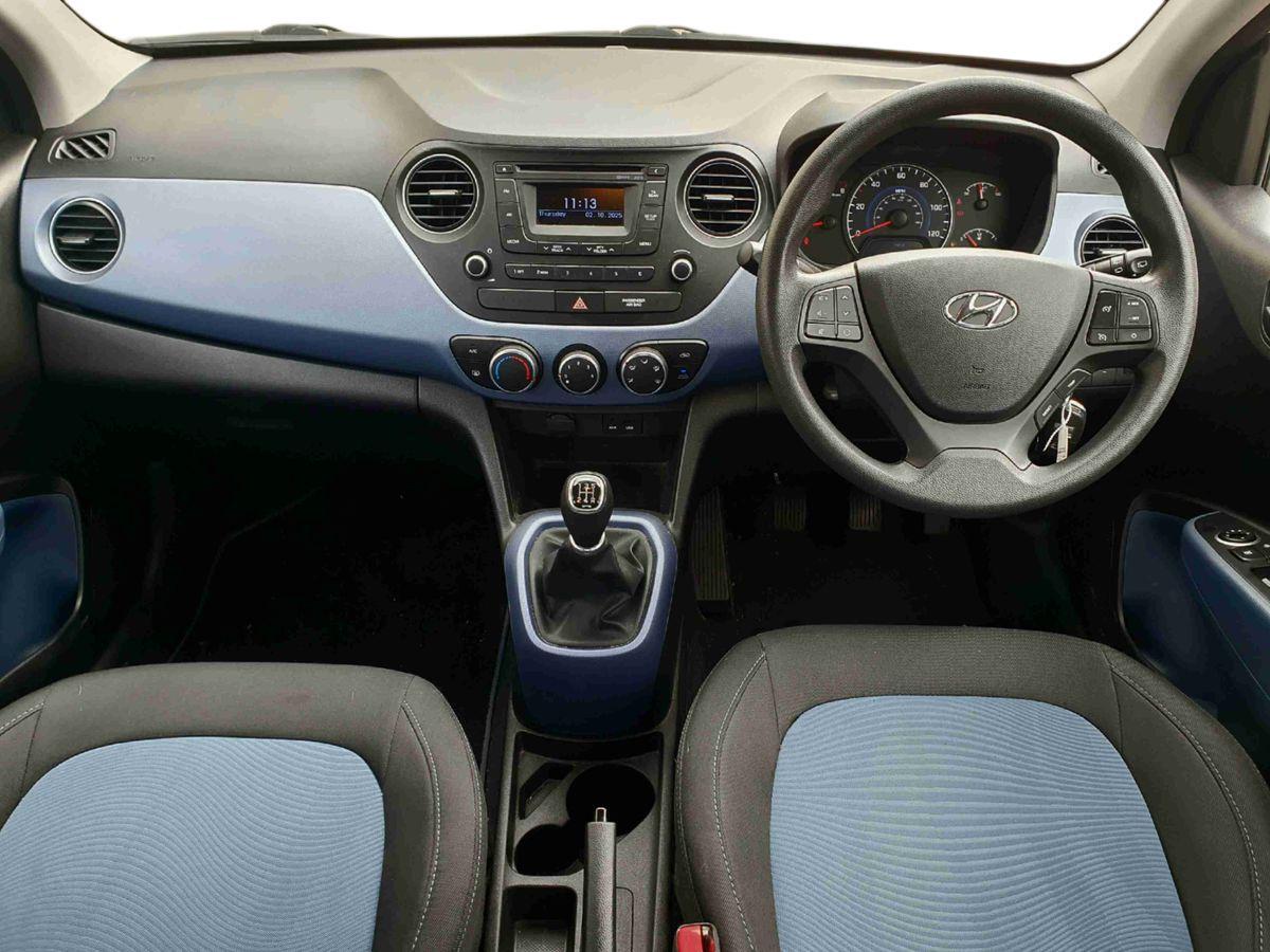 Used Hyundai i10 2016 for sale - 76552365: Photo 11