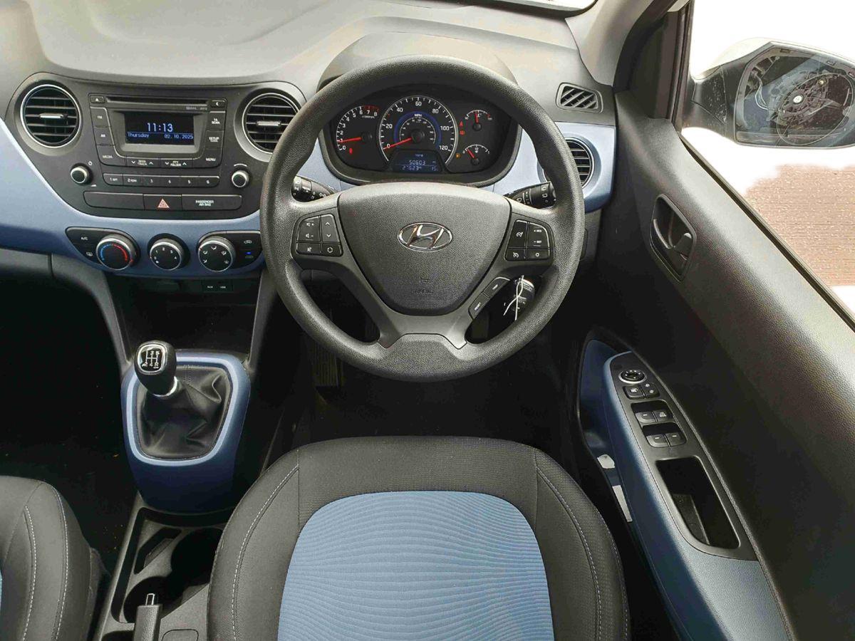 Used Hyundai i10 2016 for sale - 76552365: Photo 12