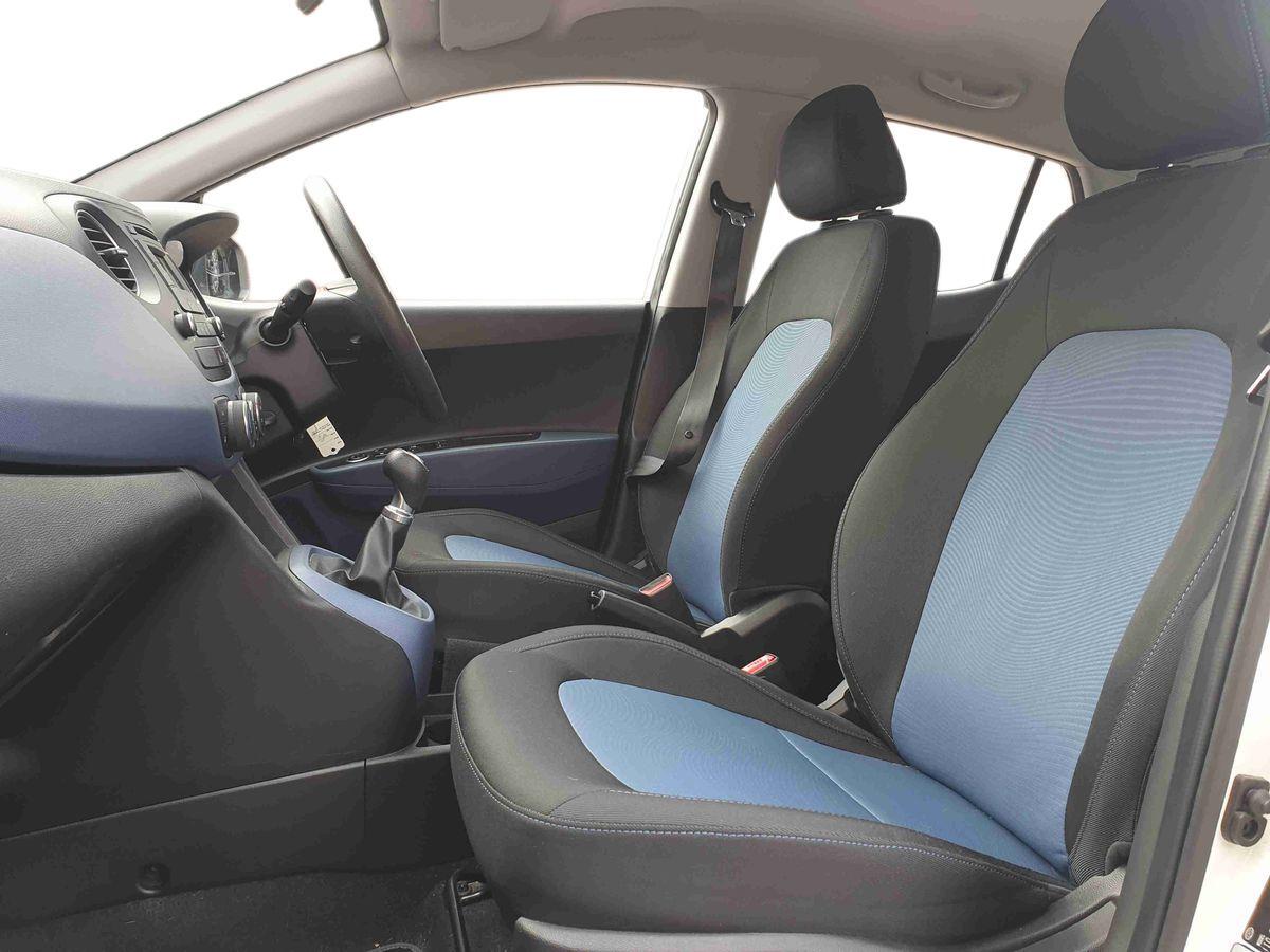 Used Hyundai i10 2016 for sale - 76552365: Photo 16