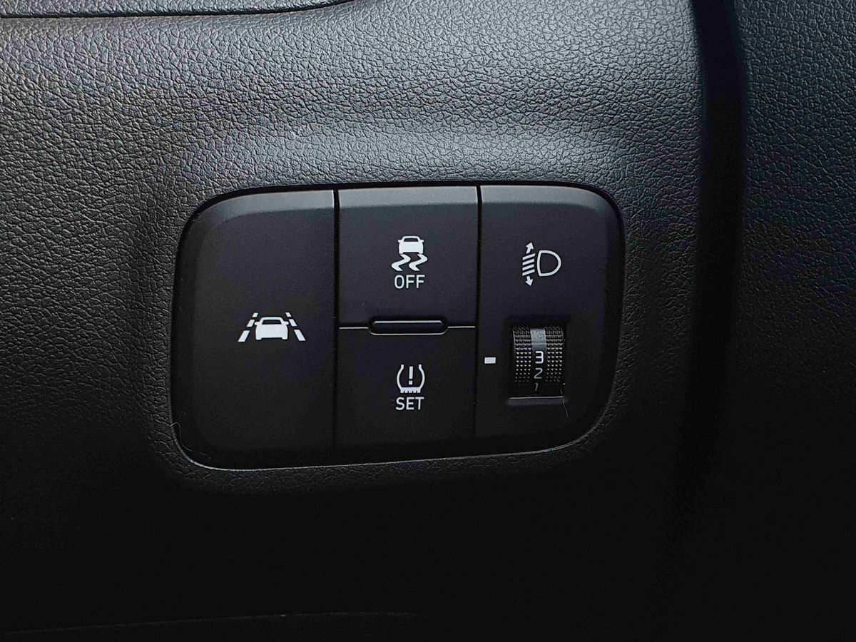 Used Hyundai i10 2023 for sale - 77786120: Photo 23