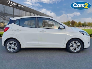 Used Hyundai i10 2023 for sale - 77786120: Photo
