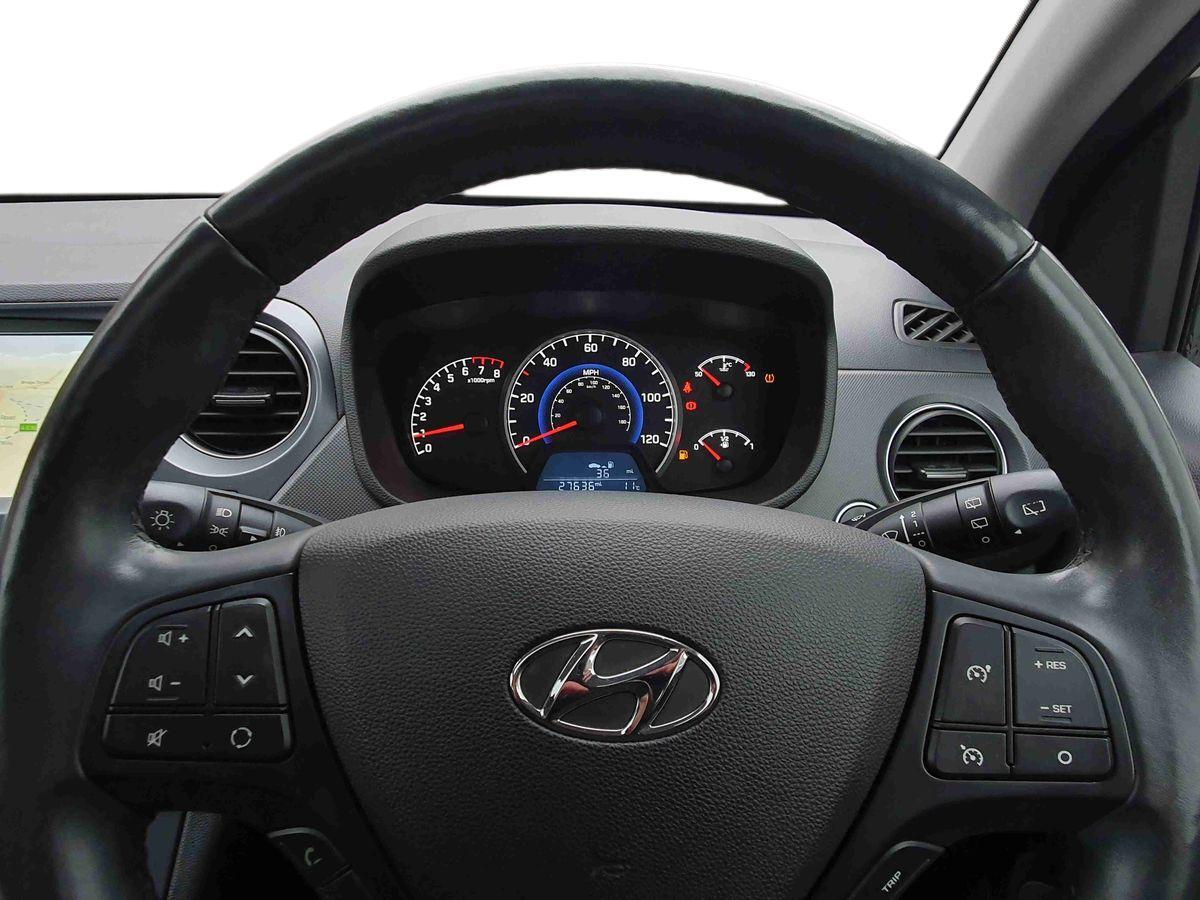 Used Hyundai i10 2018 for sale - 76640162: Photo 13