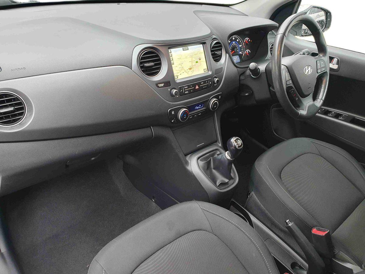 Used Hyundai i10 2018 for sale - 76640162: Photo 15