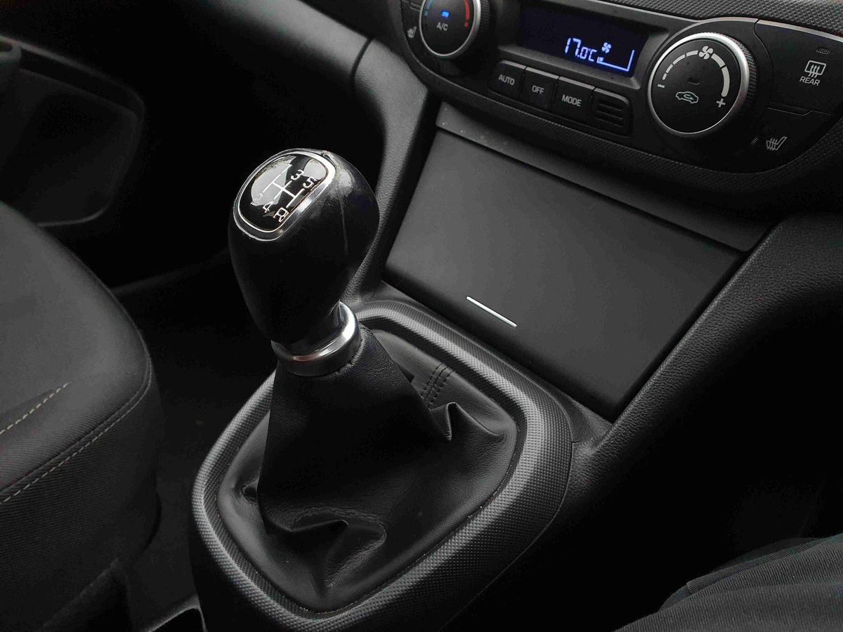 Used Hyundai i10 2018 for sale - 76640162: Photo 21