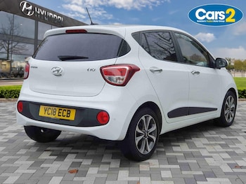 Used Hyundai i10 2018 for sale - 76640162: Photo