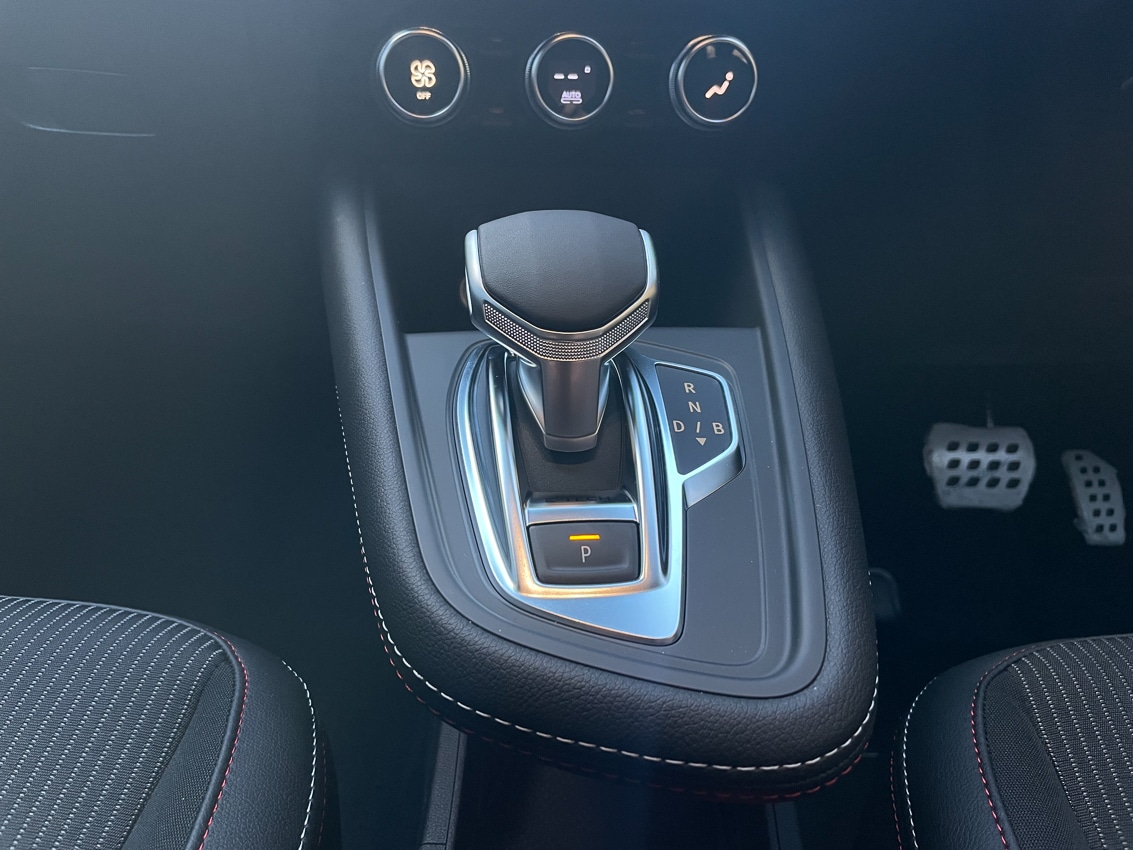 Used Renault Captur for sale - 76622980: Photo 13