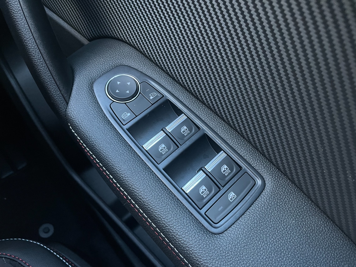 Used Renault Captur for sale - 76622980: Photo 18