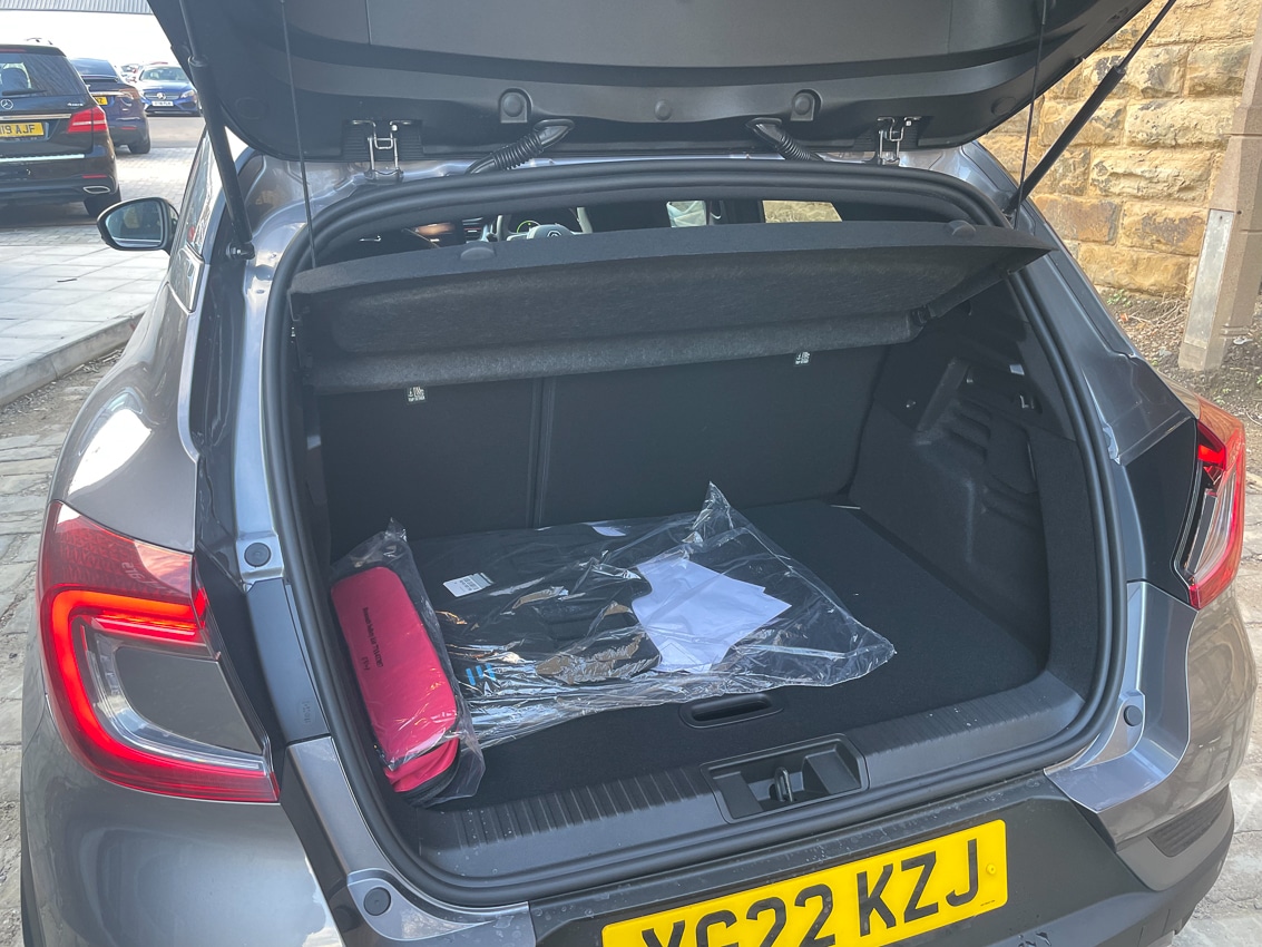 Used Renault Captur for sale - 76622980: Photo 6