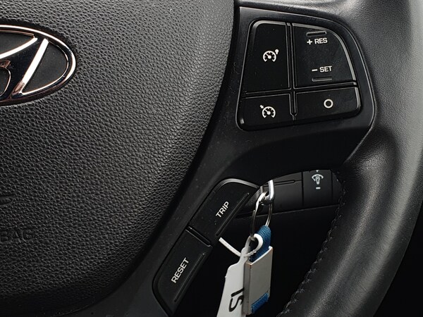 Used Hyundai i10 2018 for sale - 75653041: Photo 21