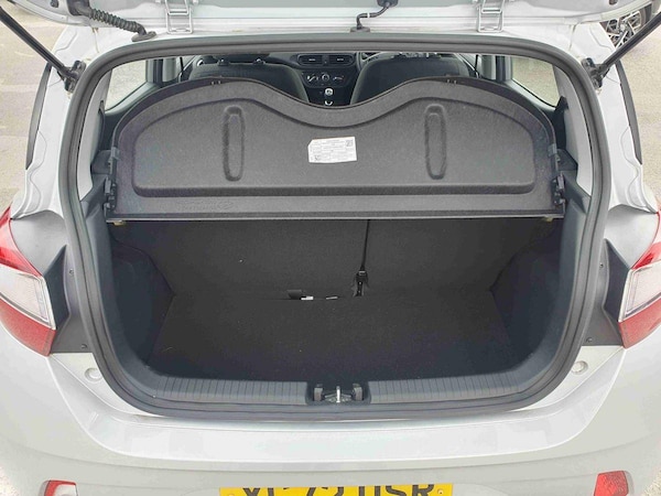 Used Hyundai i10 2022 for sale - 76203914: Photo 18