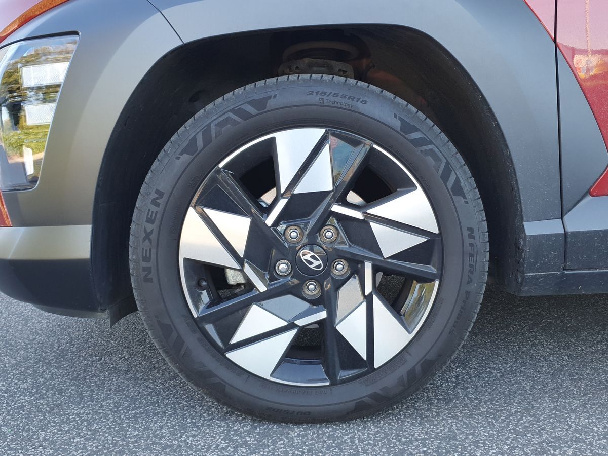 Used Hyundai KONA 2024 for sale - 76647939: Photo 9