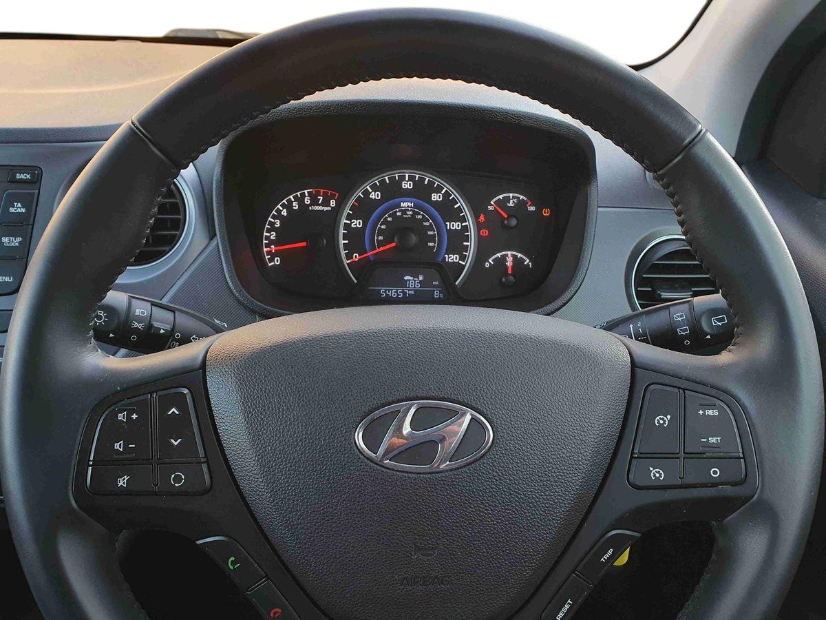 Used Hyundai i10 2018 for sale - 76937556: Photo 13