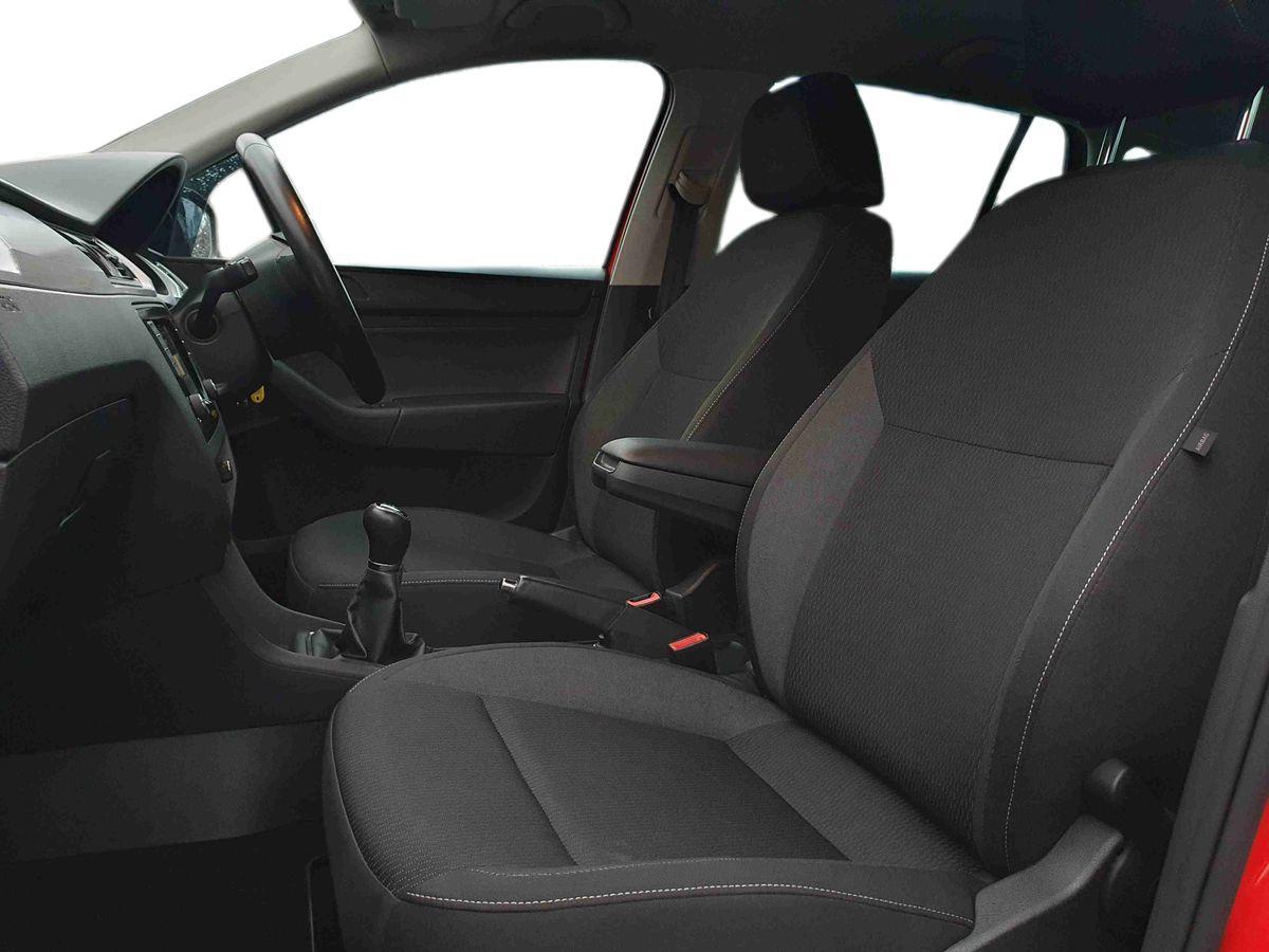 Used Skoda Rapid Spaceback 2015 for sale - 76894606: Photo 16