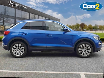 Used Volkswagen T-Roc 2019 for sale - 76272981: Photo