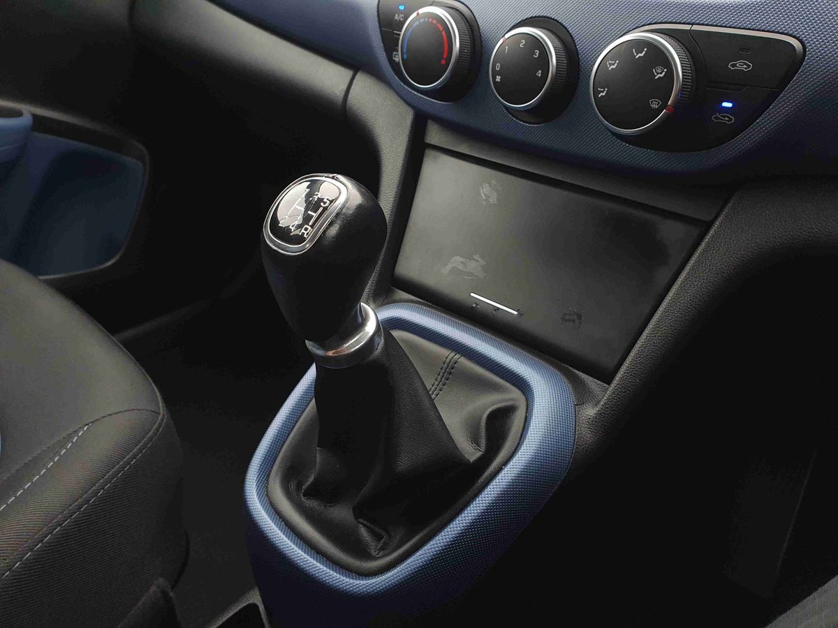 Used Hyundai i10 2016 for sale - 76575202: Photo 21