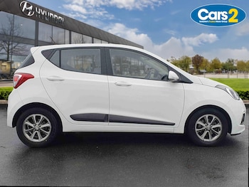 Used Hyundai i10 2016 for sale - 76575202: Photo