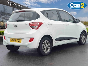 Used Hyundai i10 2016 for sale - 76575202: Photo