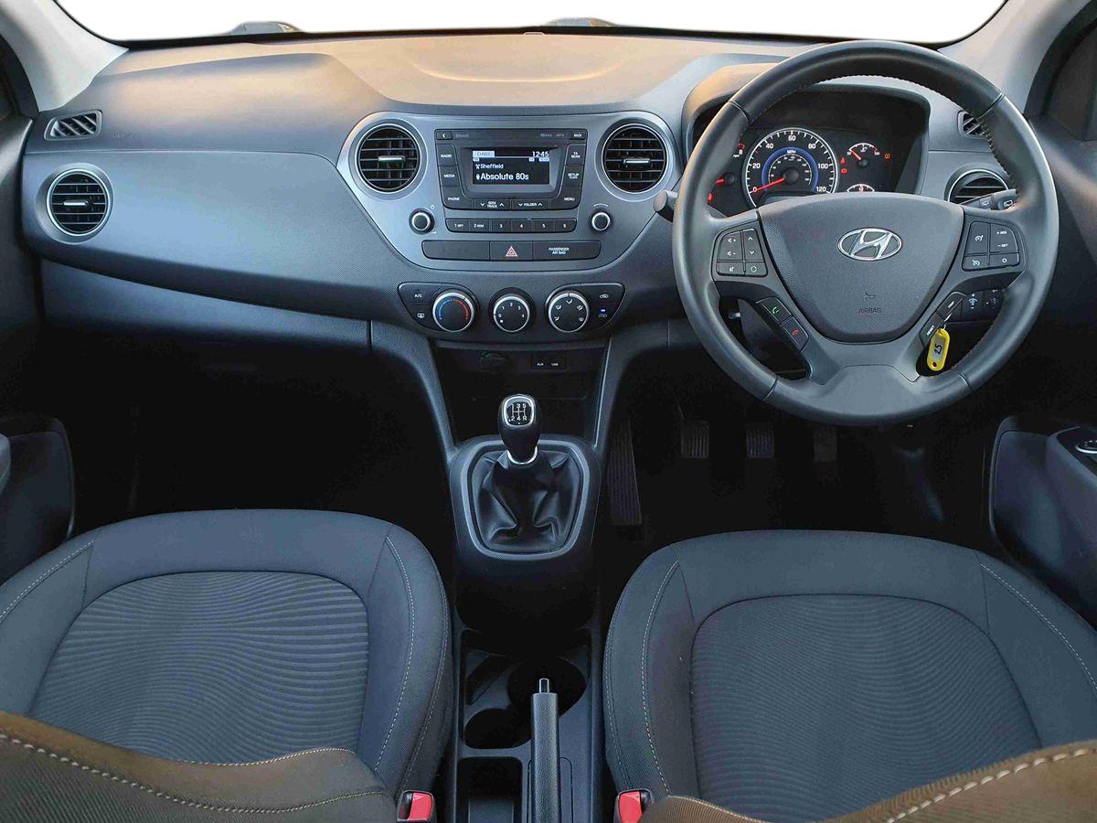 Used Hyundai i10 2018 for sale - 76914937: Photo 11