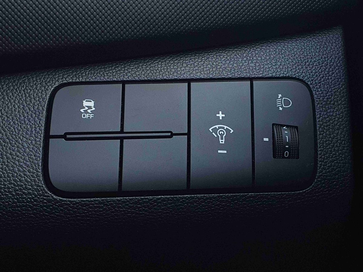 Used Hyundai i10 2018 for sale - 76914937: Photo 22