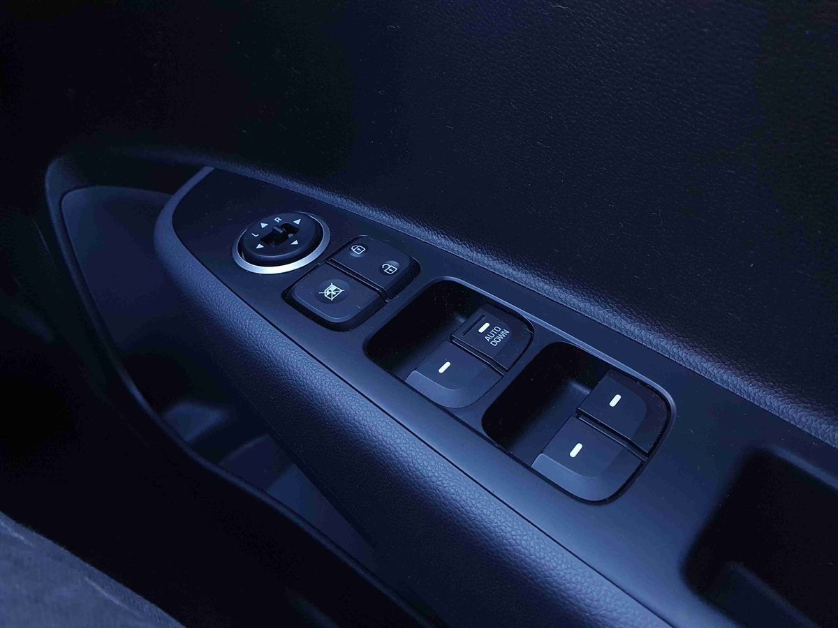 Used Hyundai i10 2018 for sale - 76696546: Photo 21