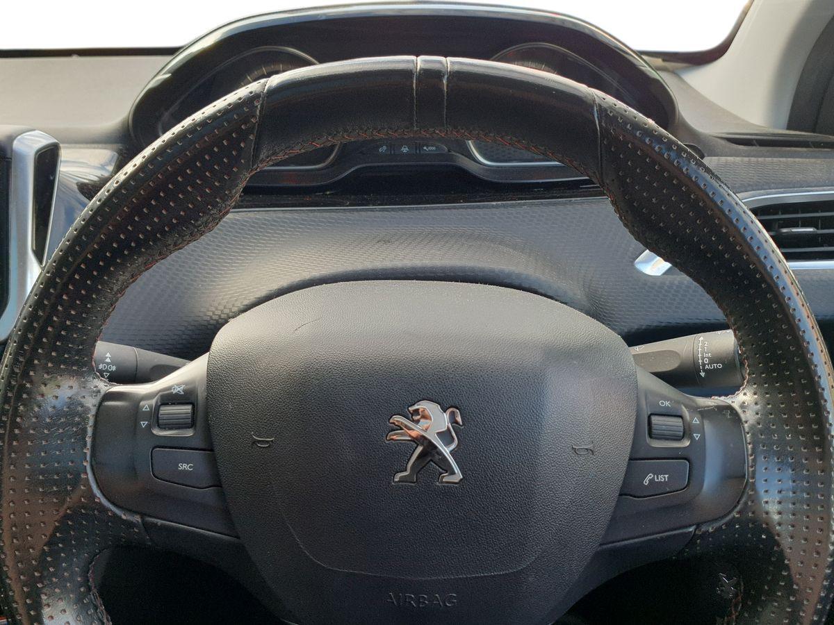 Used Peugeot 2008 2017 for sale - 76647932: Photo 13