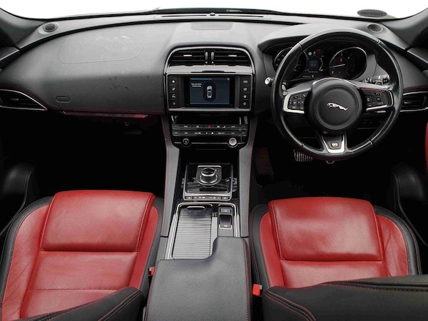 Used Jaguar F-Pace 2018 for sale - 76044319: Photo 11