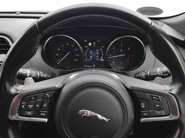Used Jaguar F-Pace 2018 for sale - 76044319: Photo 13