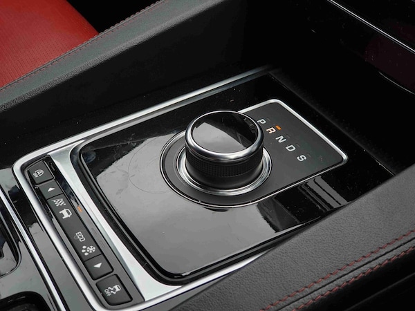 Used Jaguar F-Pace 2018 for sale - 76044319: Photo 21