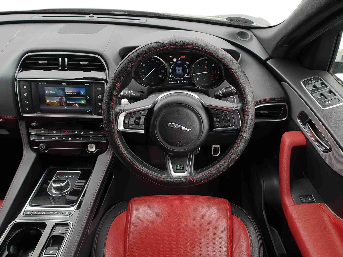 Used Jaguar F-Pace 2018 for sale - 77855627: Photo 12