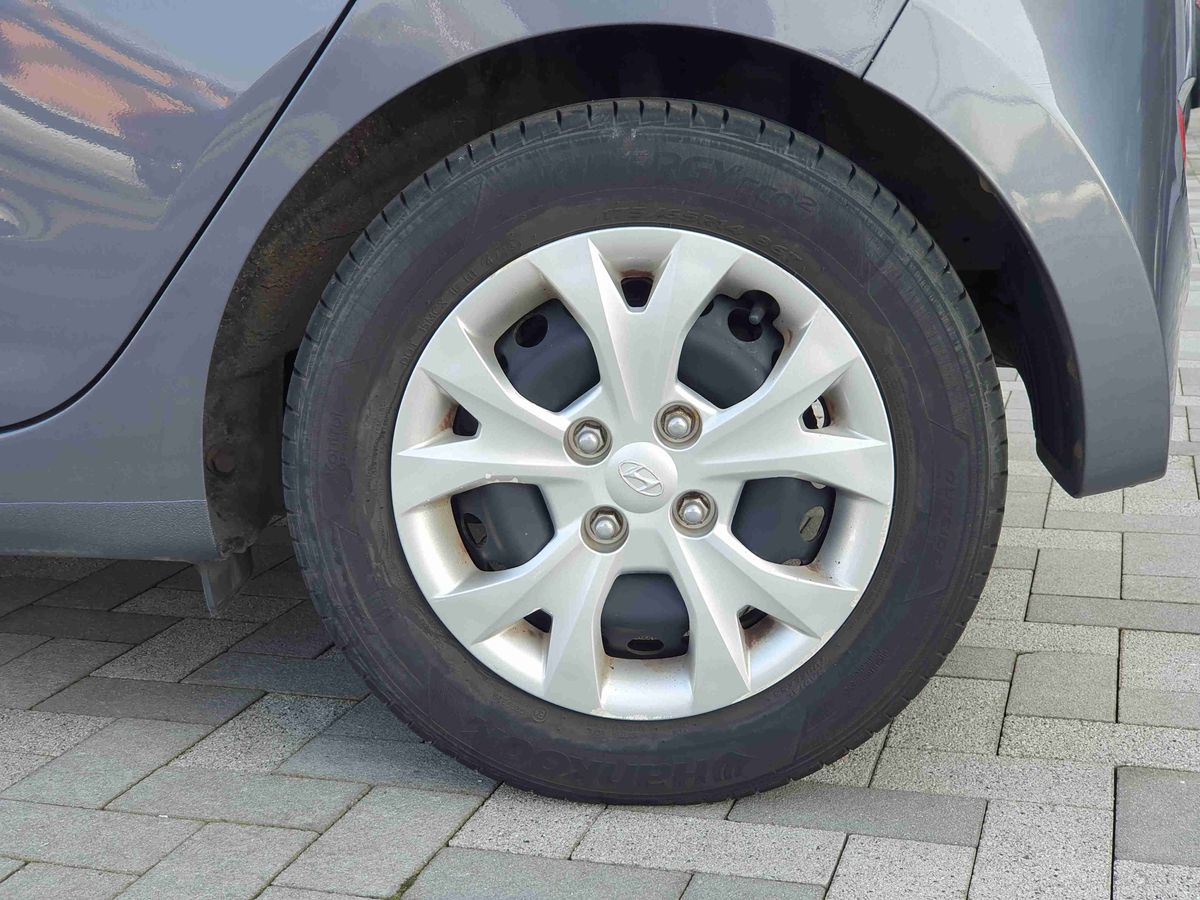 Used Hyundai i10 2014 for sale - 77959993: Photo 9