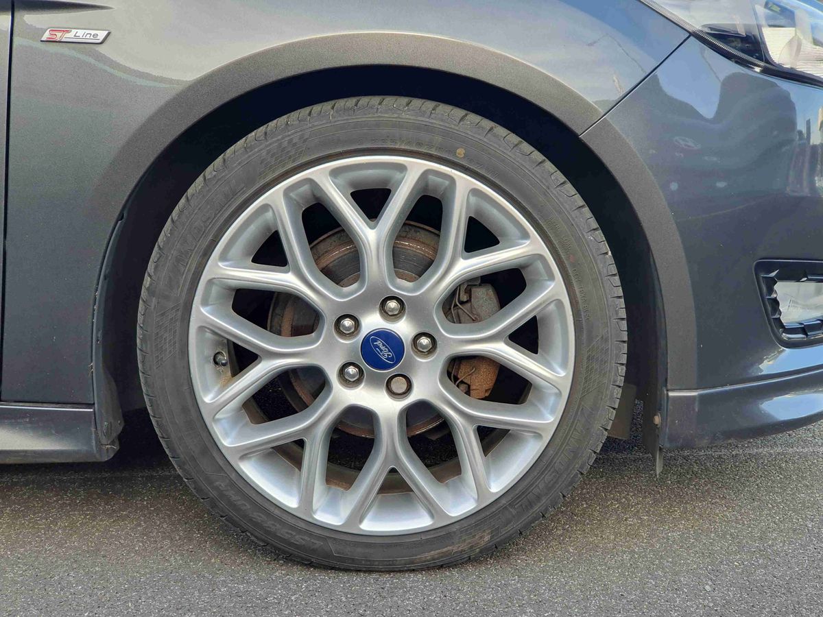 Used Ford Focus 2017 for sale - 77665003: Photo 9