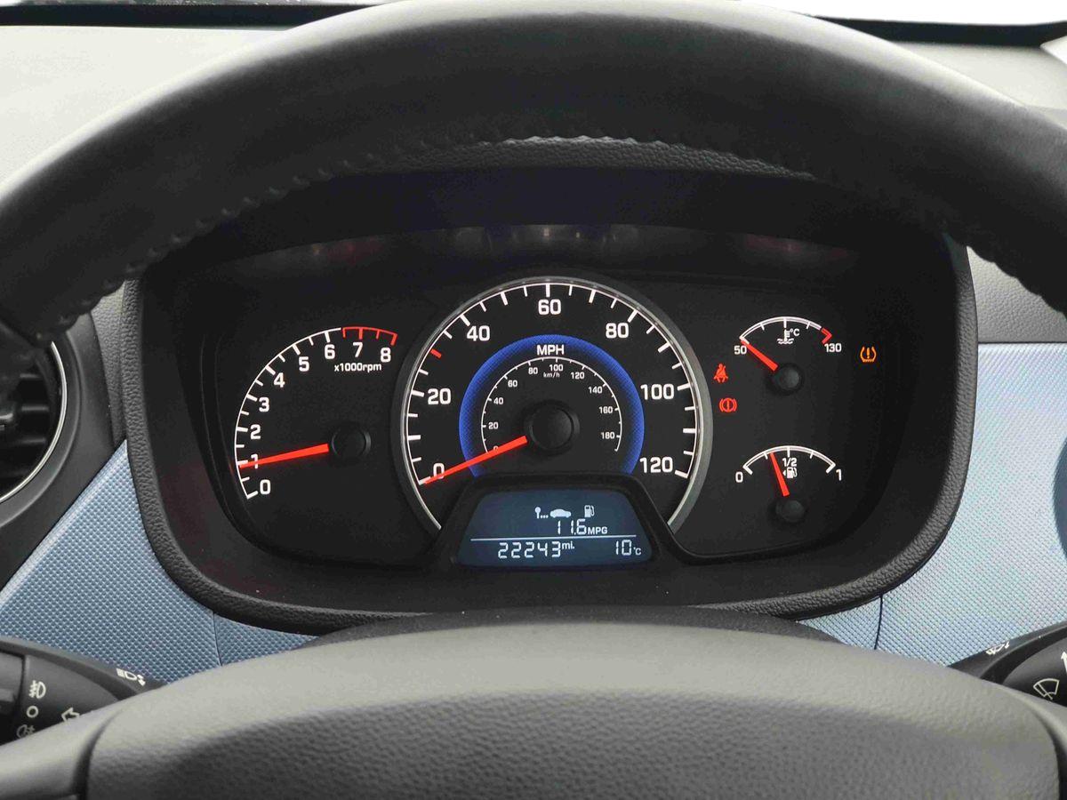 Used Hyundai i10 2016 for sale - 76684344: Photo 14