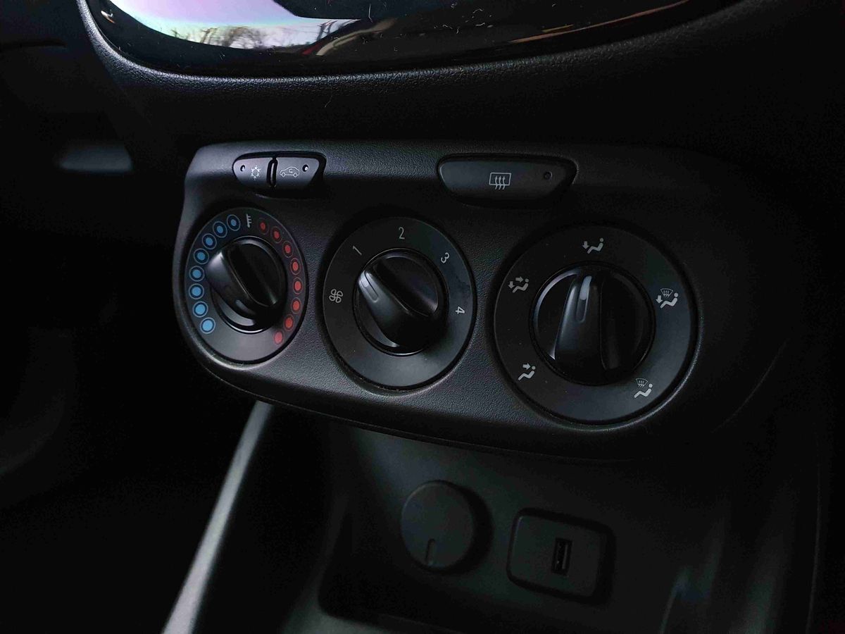 Used Vauxhall Corsa 2017 for sale - 77137592: Photo 21