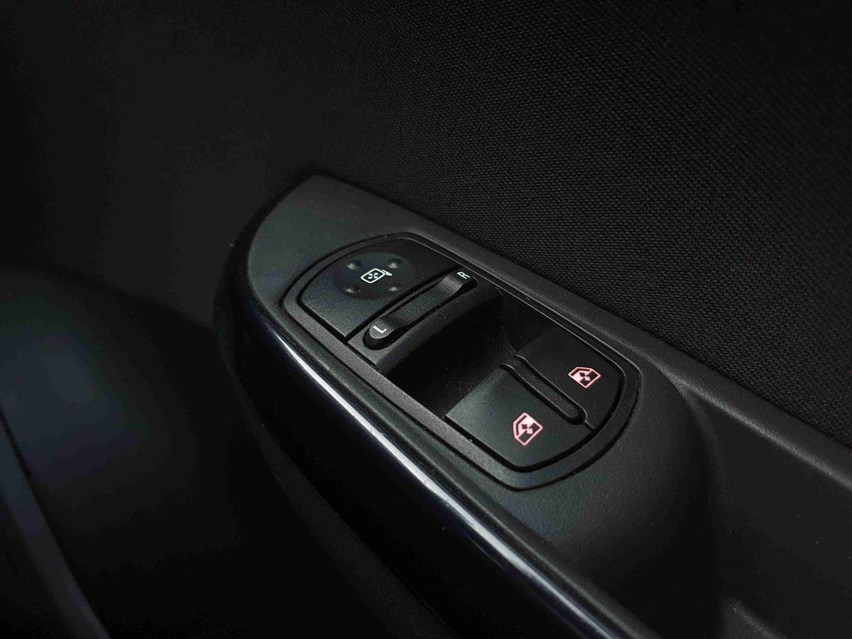 Used Vauxhall Corsa 2017 for sale - 77137592: Photo 24