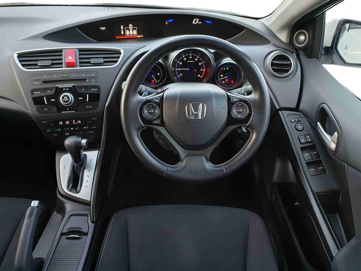Used Honda Civic 2015 for sale - 76696536: Photo 12