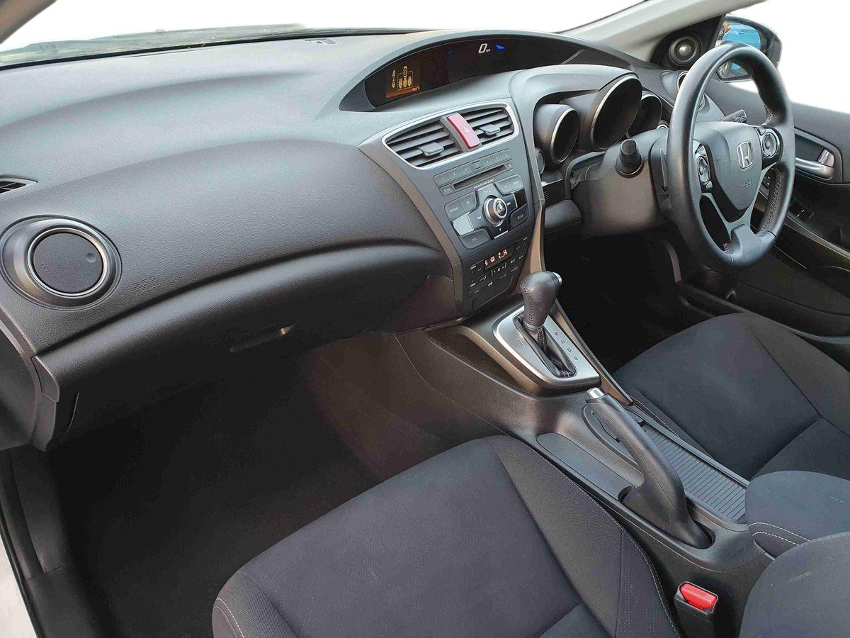 Used Honda Civic 2015 for sale - 76696536: Photo 15