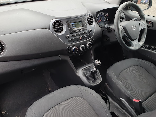 Used Hyundai i10 2018 for sale - 75465705: Photo 8