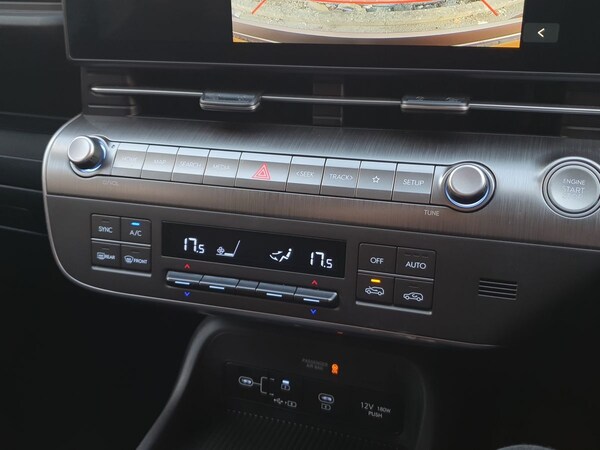 Used Hyundai KONA 2023 for sale - 76124274: Photo 21