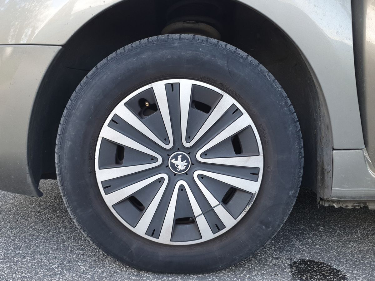 Vehicle 9
